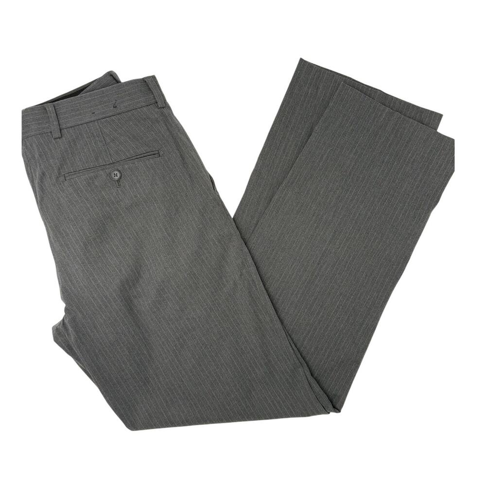 Express Men’s Gray Pinstripe Dress Pants – Size 30x32, Sharp & Stylish